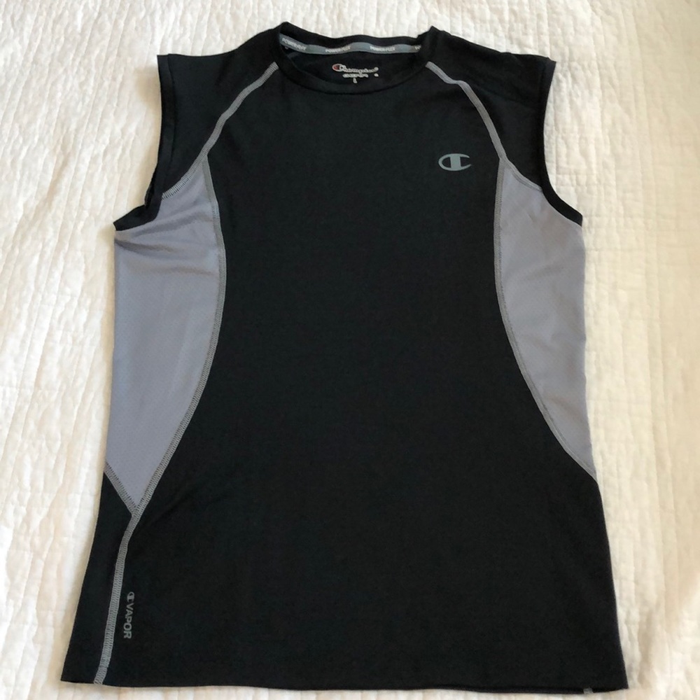 Champion workout tee L